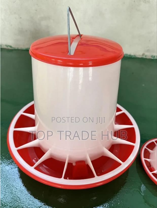 Chicken Drinker 6 Liter Capacity - main view