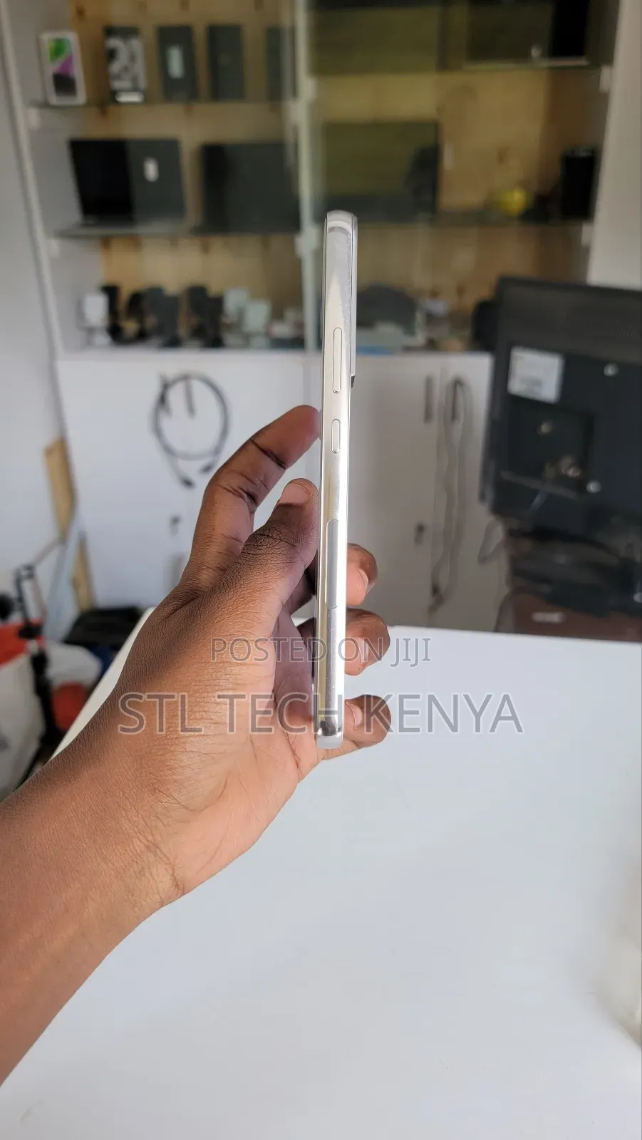 Samsung Galaxy S22+ 5G 256 GB White