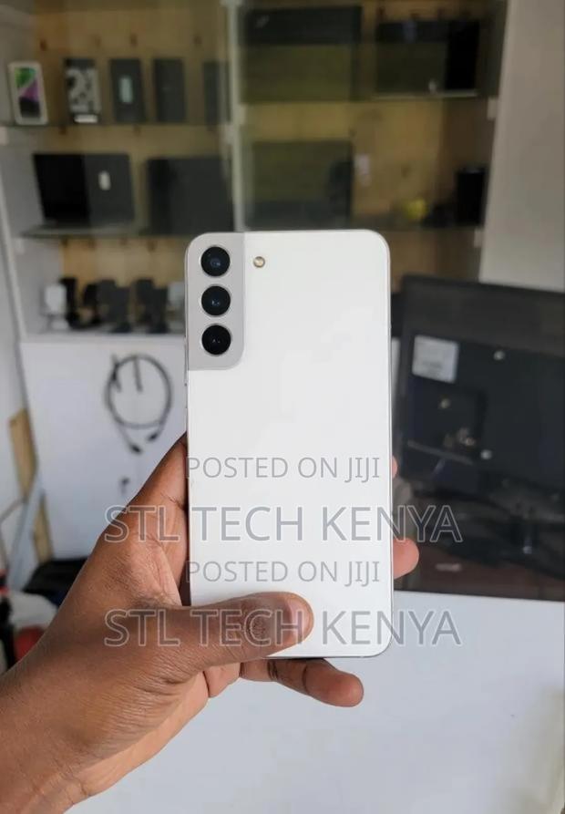 Samsung Galaxy S22+ 5G 256 GB White - main view