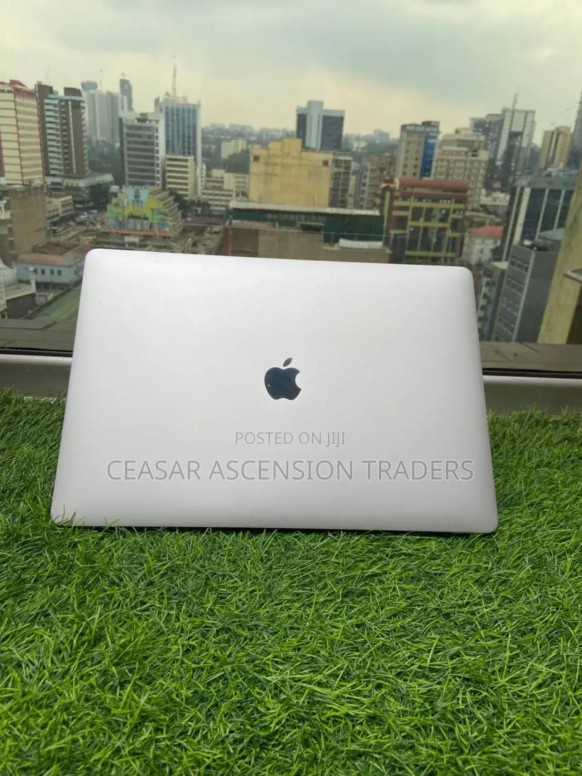 Laptop Apple MacBook Pro 2018 32GB Intel Core Ultra 9 SSD 1T