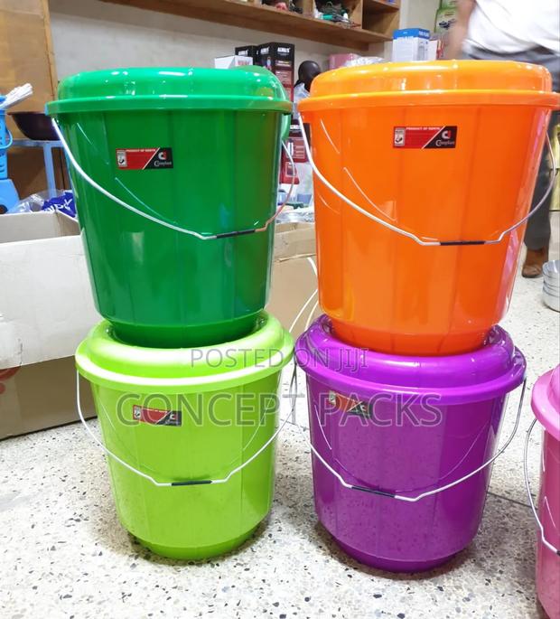 Grey 20ltr Complast Buckets With Metal Handles - thumbnail 3