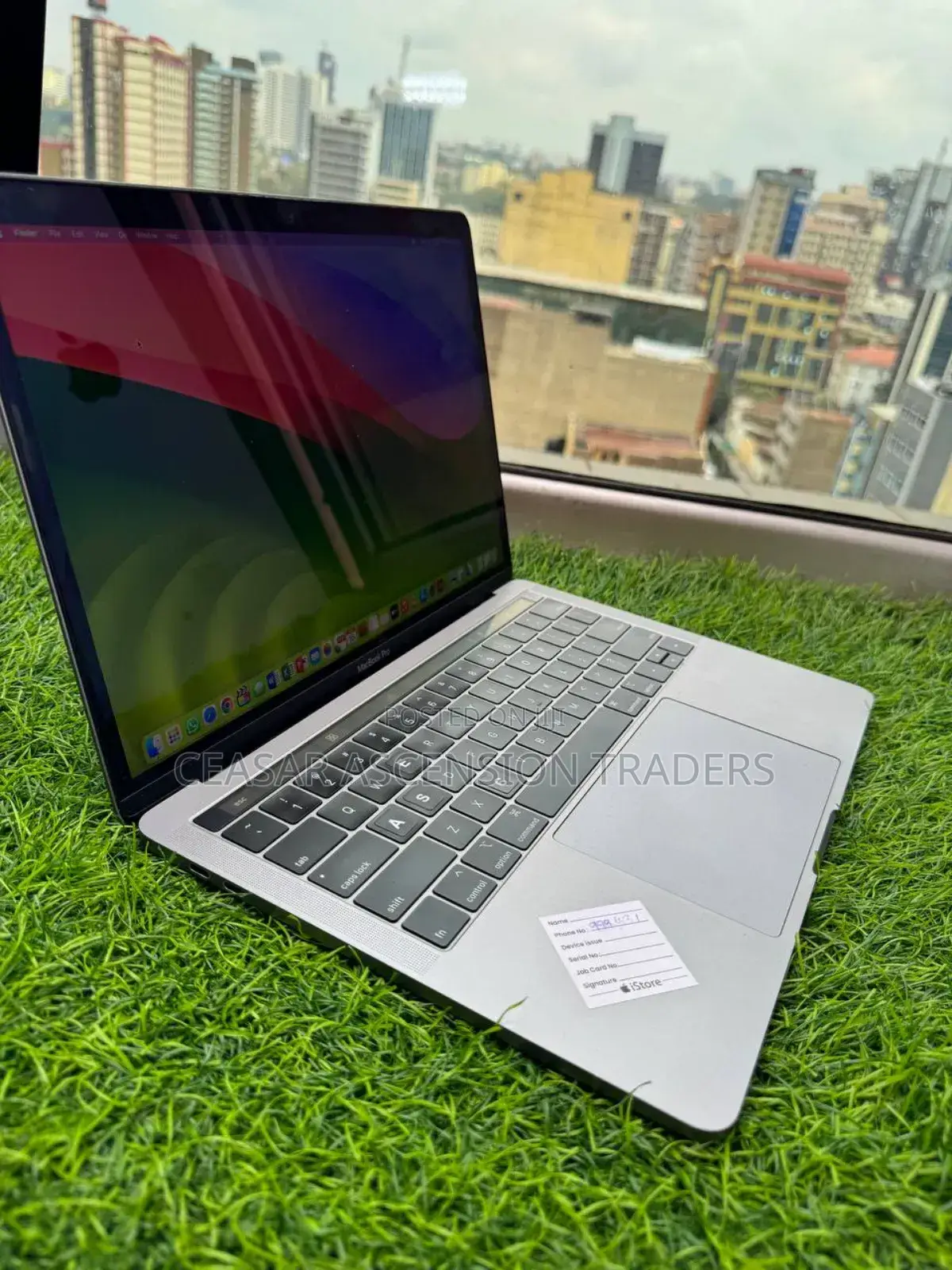 Laptop Apple MacBook Pro 2018 16GB Intel Core I7 SSD 512GB