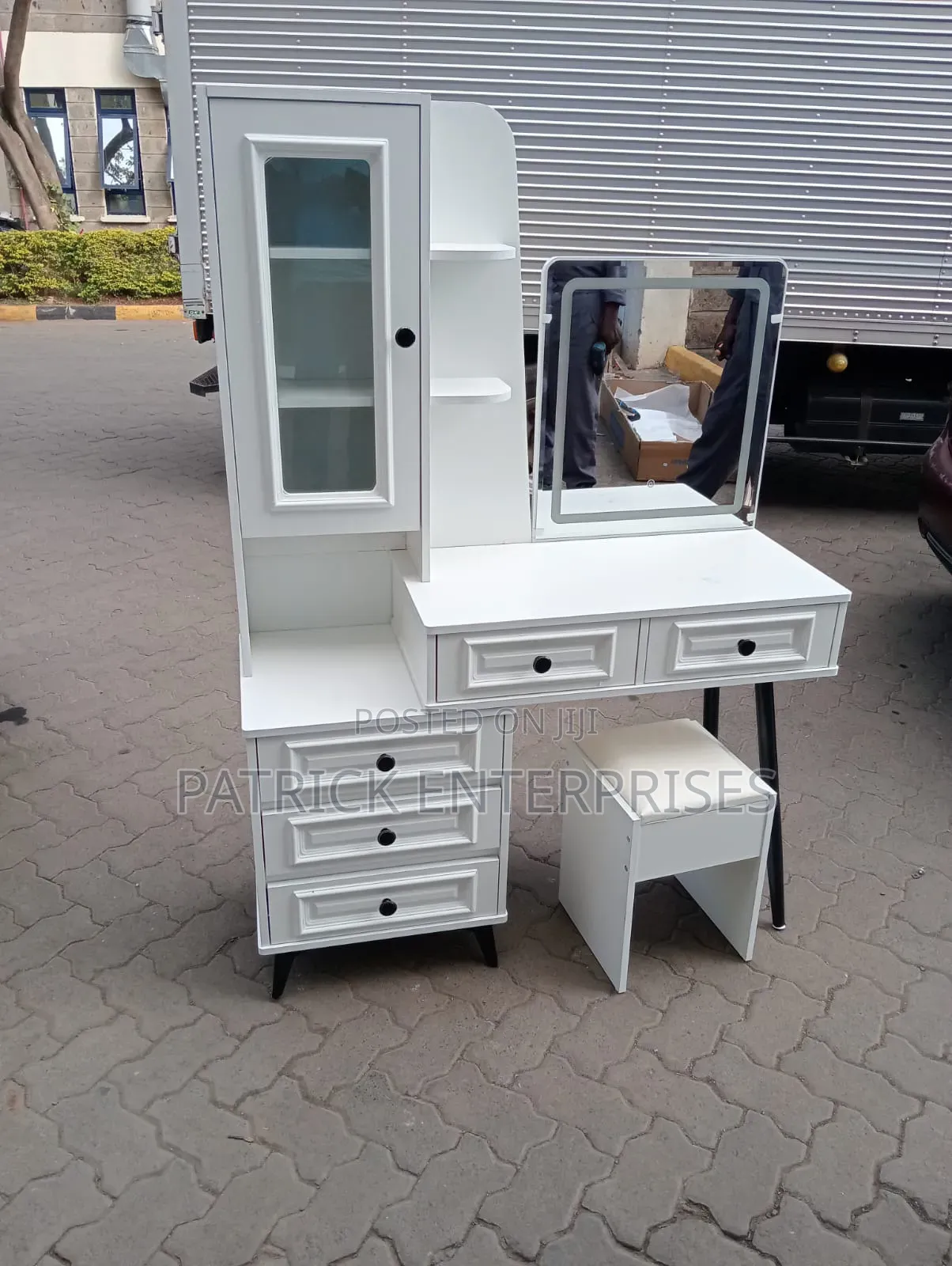 European Modern Imported Dressing Table With LED Lights