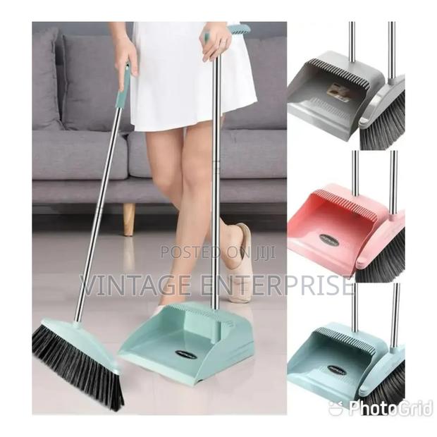 2 in 1 Flexible Broom and Dustpan