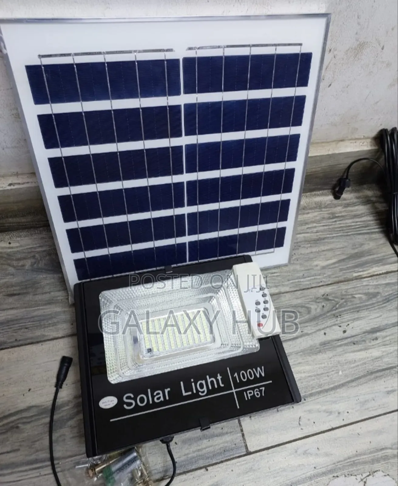 Weather Resistance 100watts Solar Flood Light