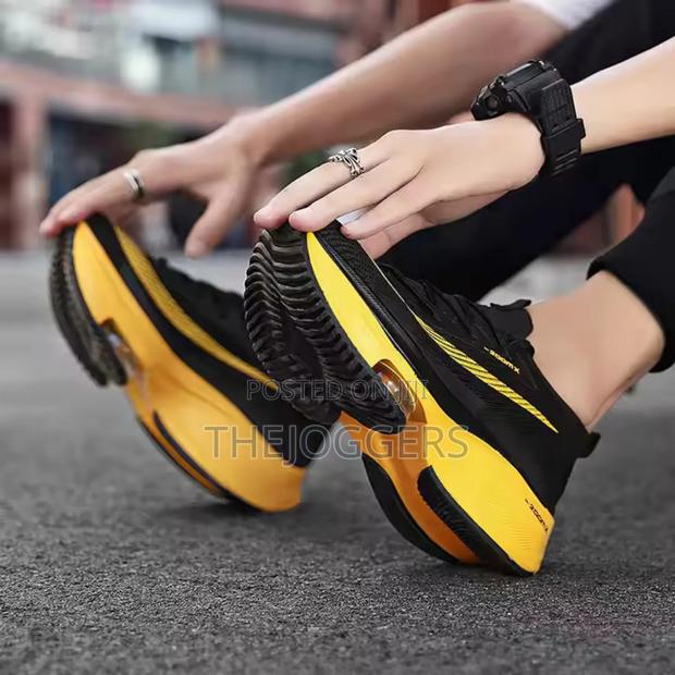 Brand New Unisex Sneakers for Running,Walking - thumbnail 4