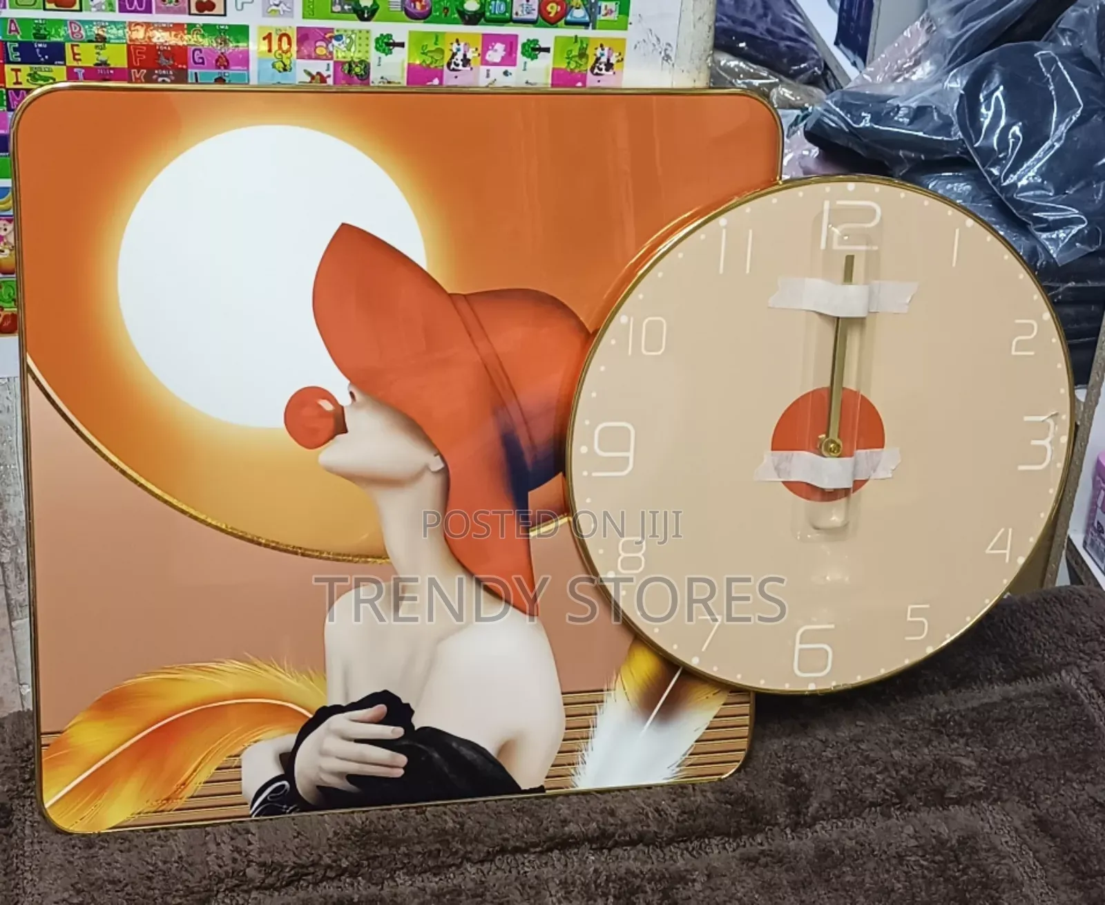 Light Luxury Wall Clock Decor