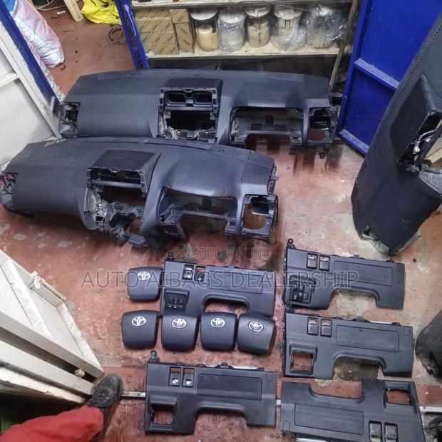 Prado J 150 Dashboards,Knee Airbags and Steering Airbags.