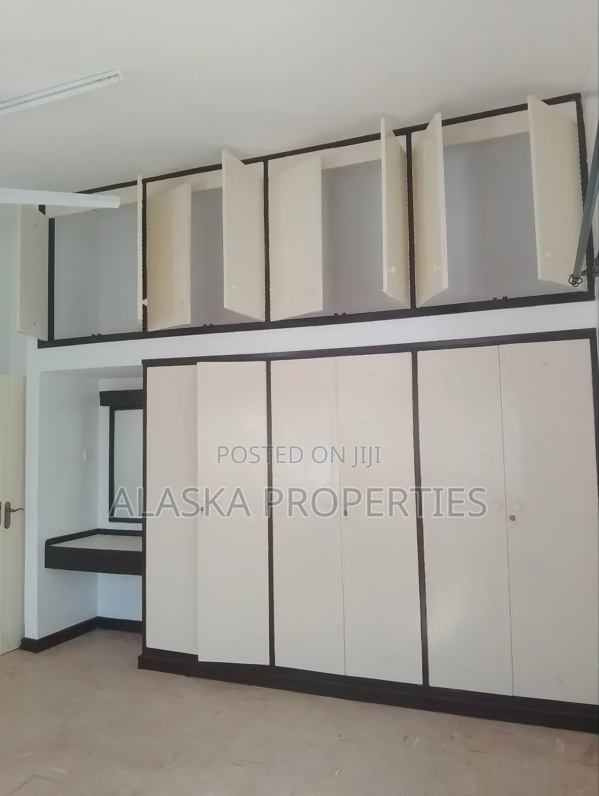 4bdrm Villa in Nyali Estate for rent