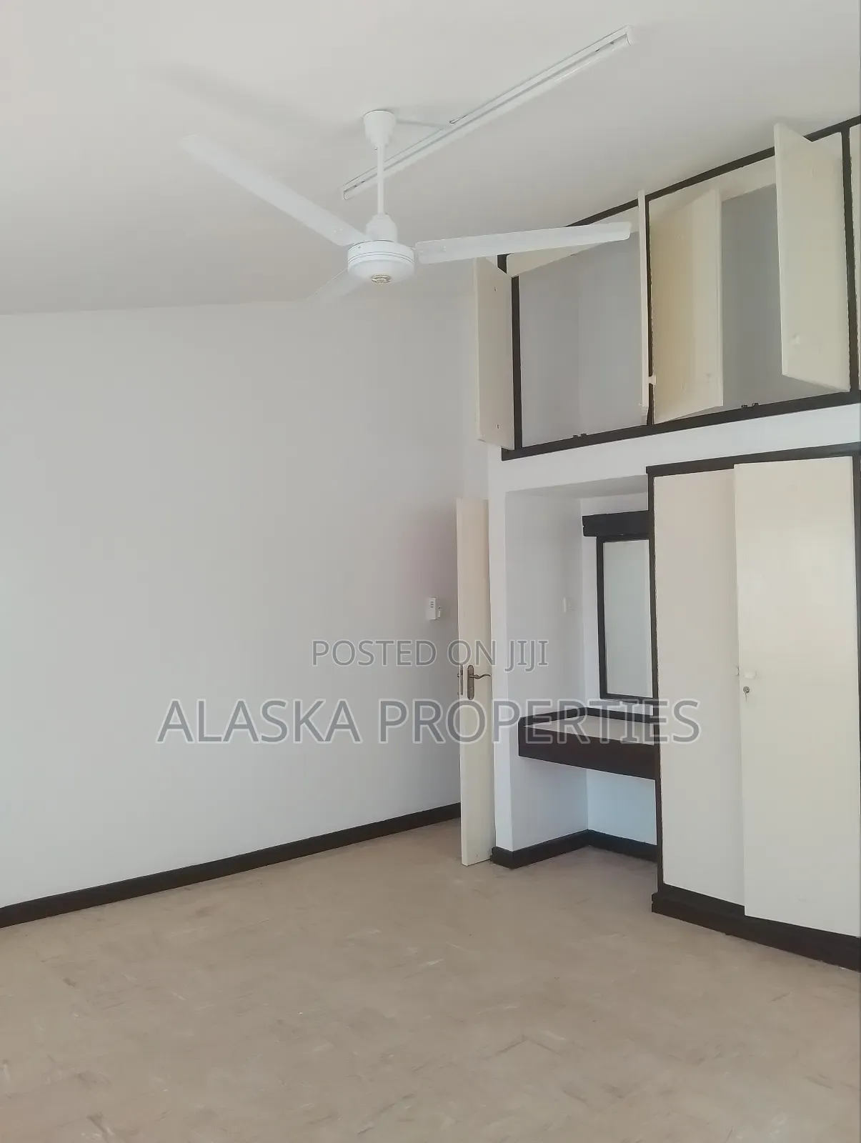 4bdrm Villa in Nyali Estate for rent