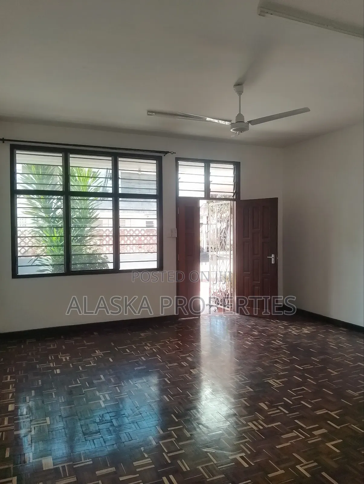 4bdrm Villa in Nyali Estate for rent