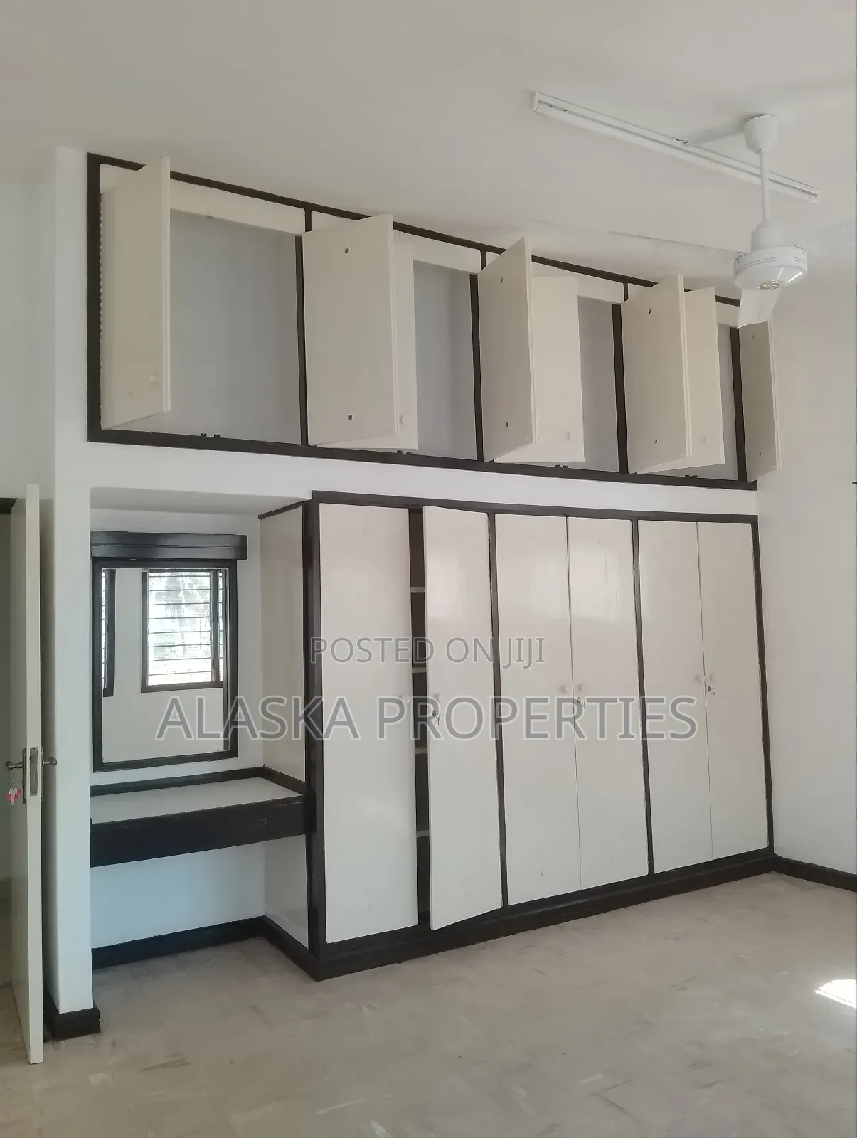 4bdrm Villa in Nyali Estate for rent