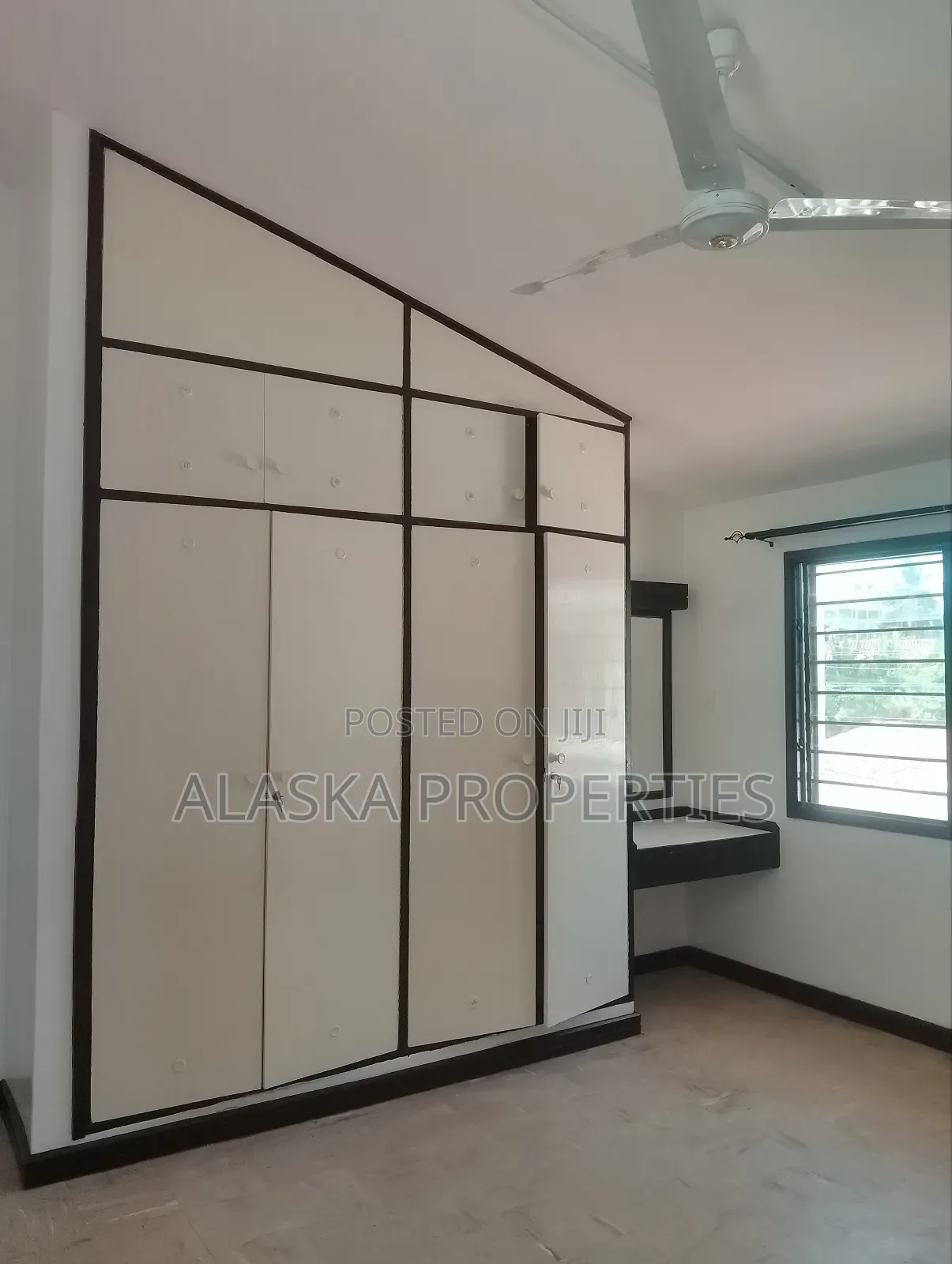 4bdrm Villa in Nyali Estate for rent