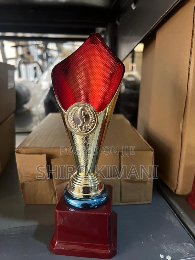 High Top-Best Supreme Trophies