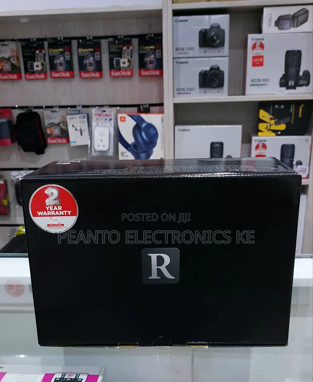 Canon Eos R100 Mirrorless Camera With 18-45mm and 55-210mm L