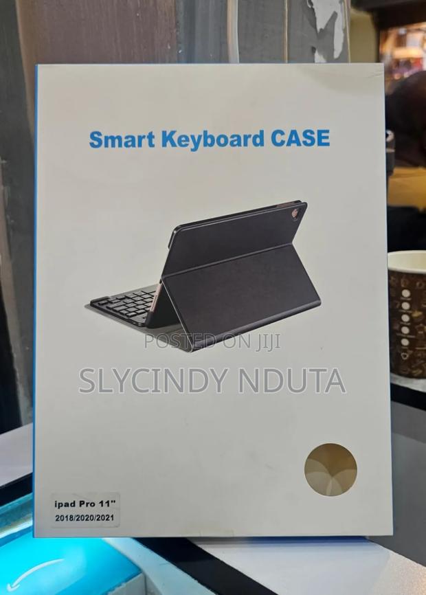Smart Keyboard Case - thumbnail 2