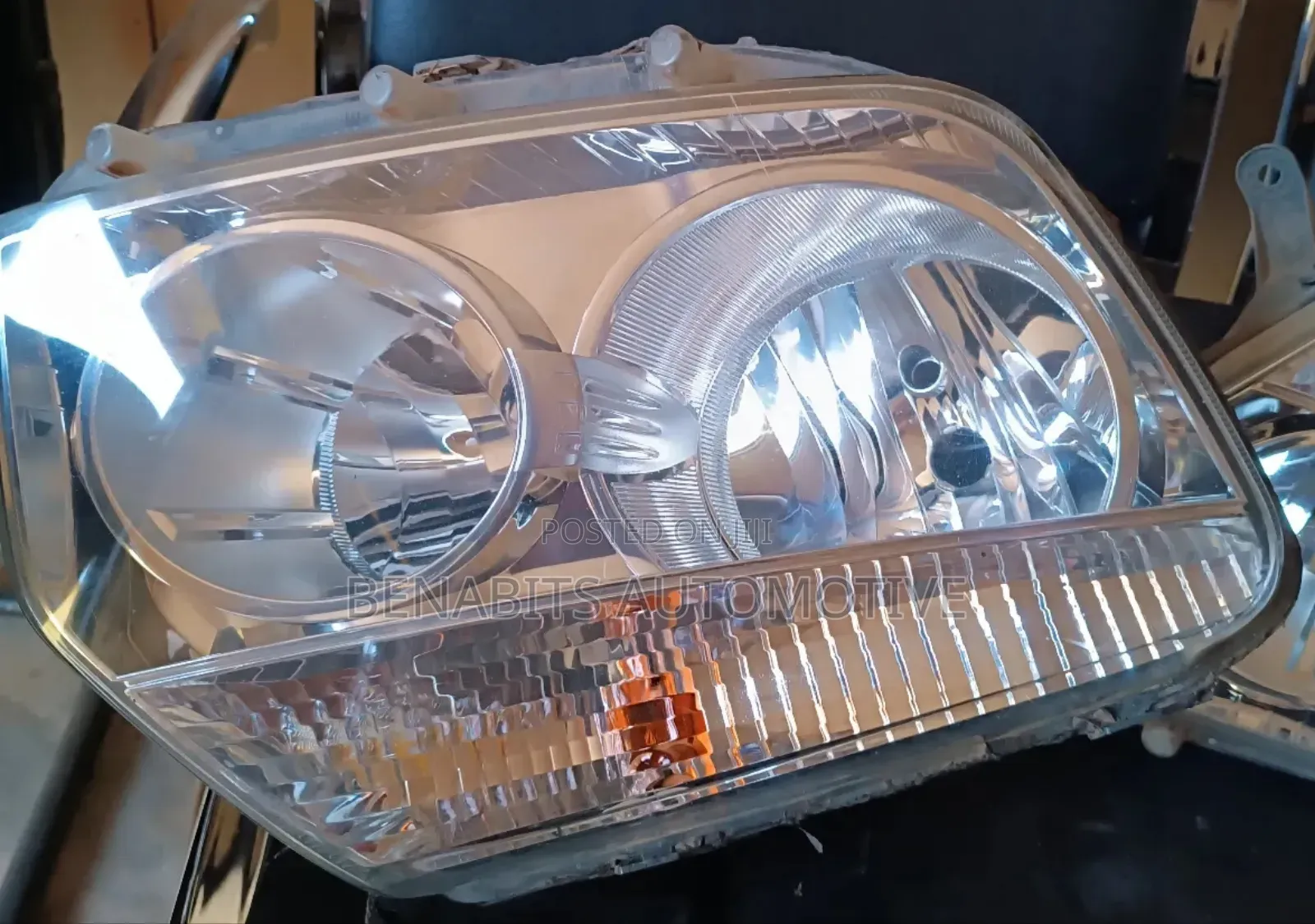 Renault Duster 1 Headlights