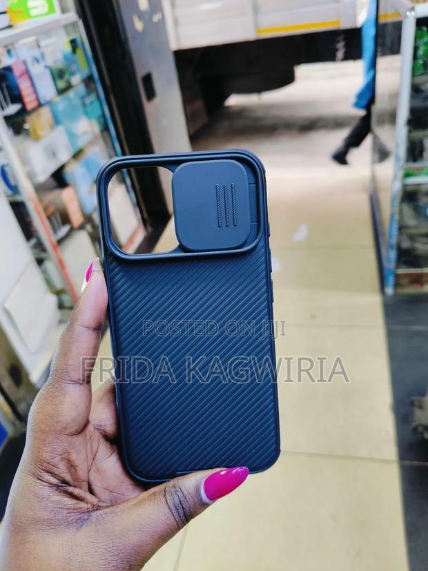 iPhone 16 Pro Max Nilkin Camshield Back Case - thumbnail 2