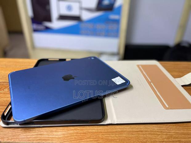 Apple iPad 10.2 (2020) 64 GB Blue - thumbnail 2
