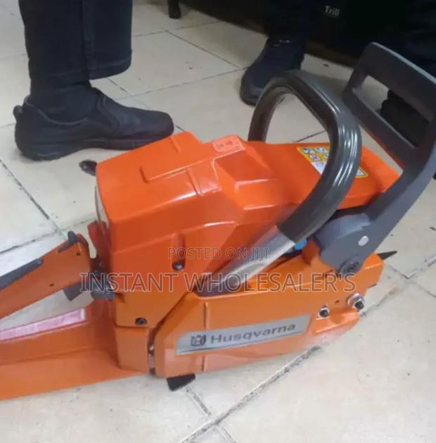 Powerful Husqvarna Saw