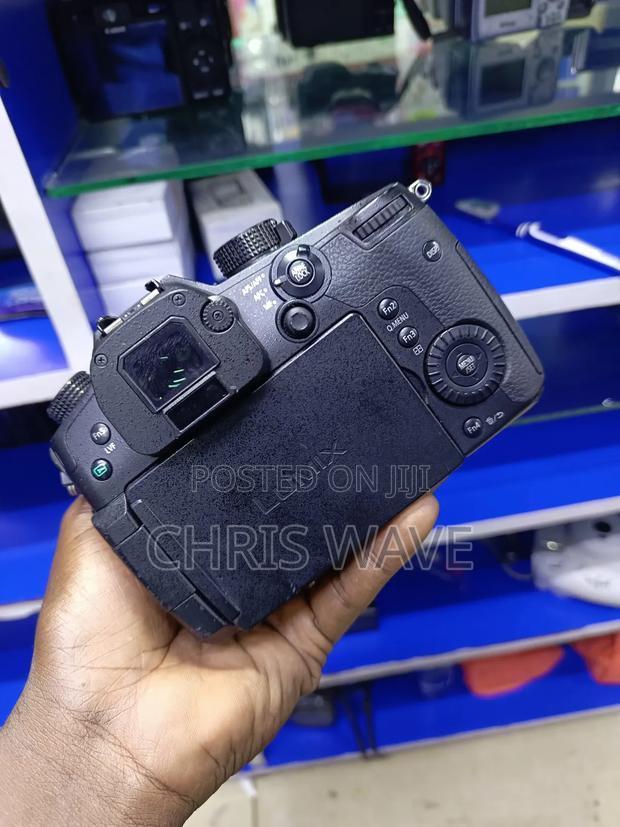 Panasonic Lumix Gh5s Pro Camera - thumbnail 3