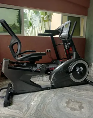 Recumbent Bike/Recûmbent Bikë Recumbént Bikê Recúmbent Bîke