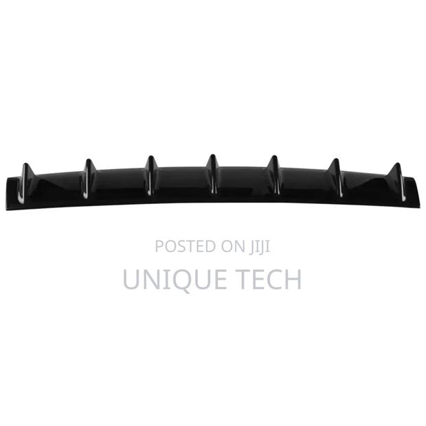 Universal Fit 7-fin Rear Diffuser For Enhanced Car Styling