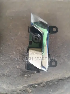 Toyota Voxy 2015 Inside Door Handles