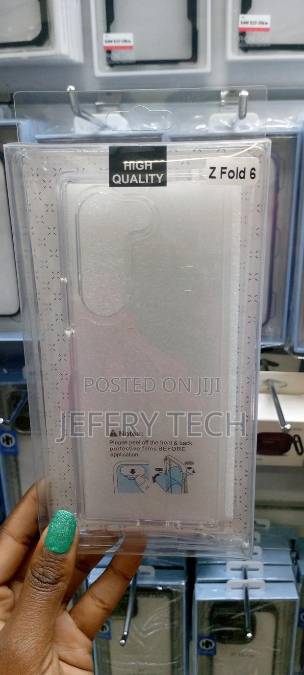 Z Fold 6 Slim Clear Case - thumbnail 2