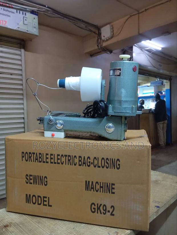 Bag Closer Machine - main view