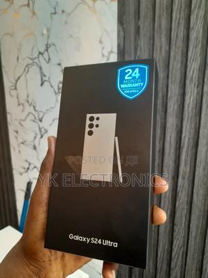 New Samsung Galaxy S24 Ultra 512 GB