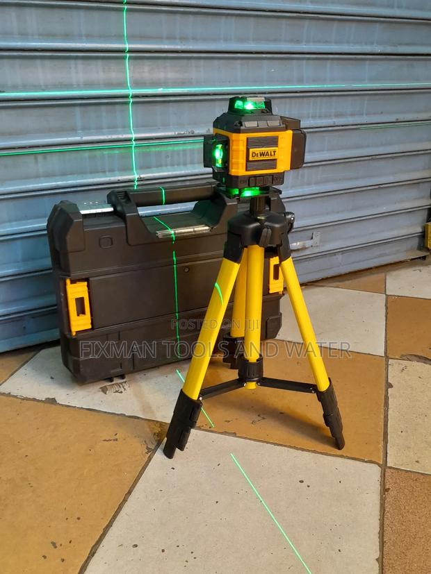 New Dewalt Laser Level Machine 16 Lines + Tripod - main view