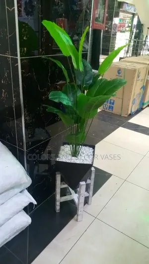 Complete Set of Artificial Banana Plant, Plastic Vase,Stand