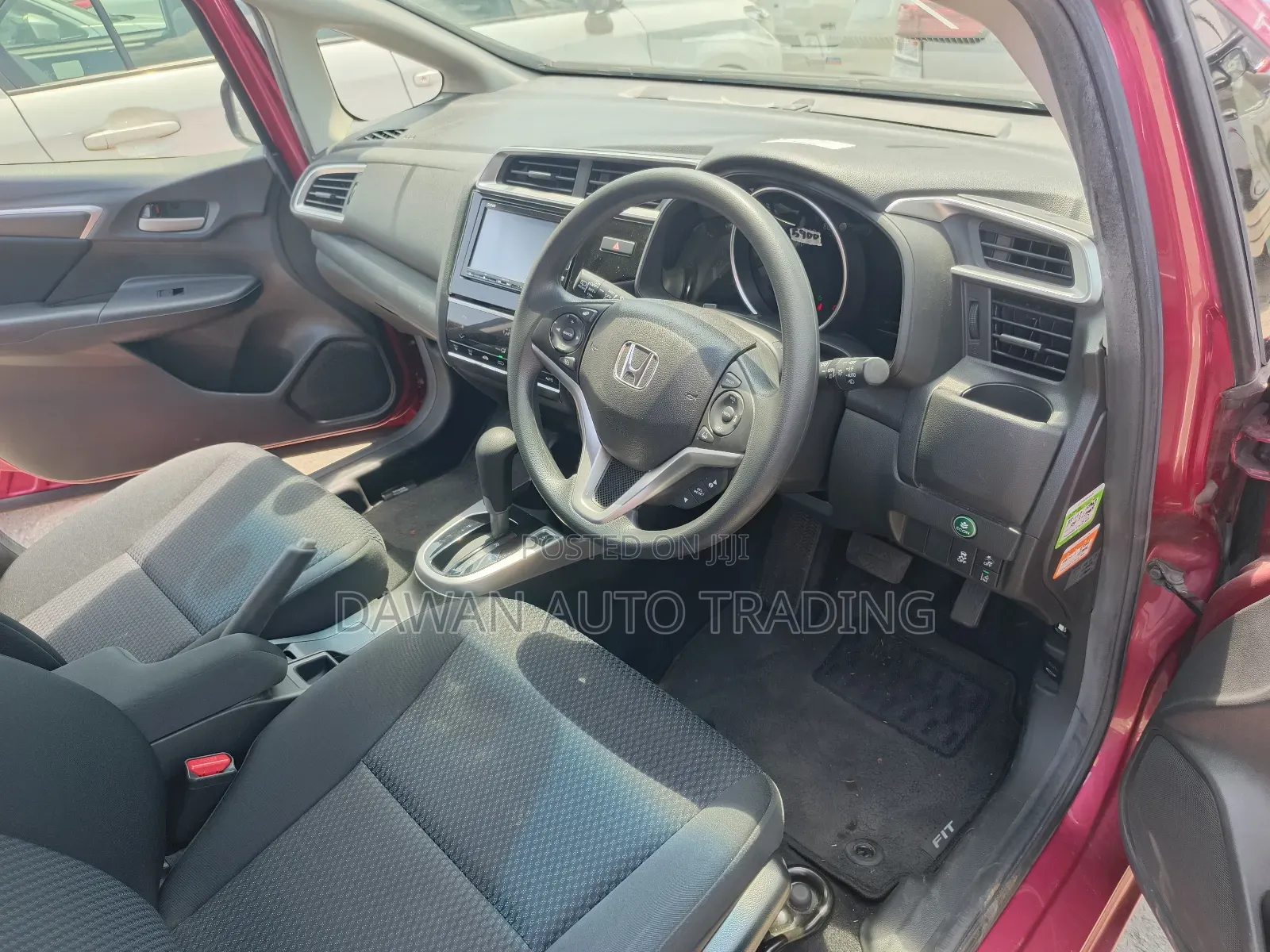 Honda Fit 2017 Pink