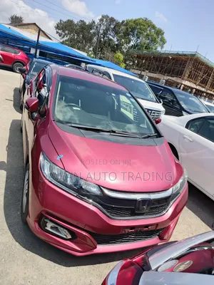 Honda Fit 2017 Pink