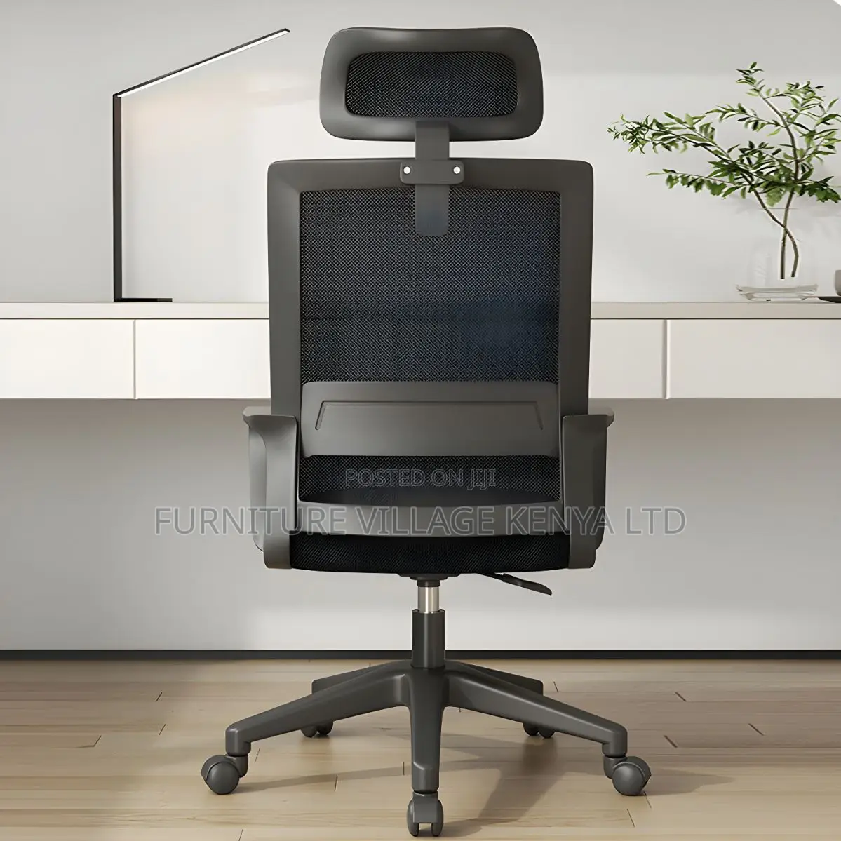 Ergonomic Modern Swivel Task Chair in Black Mesh
