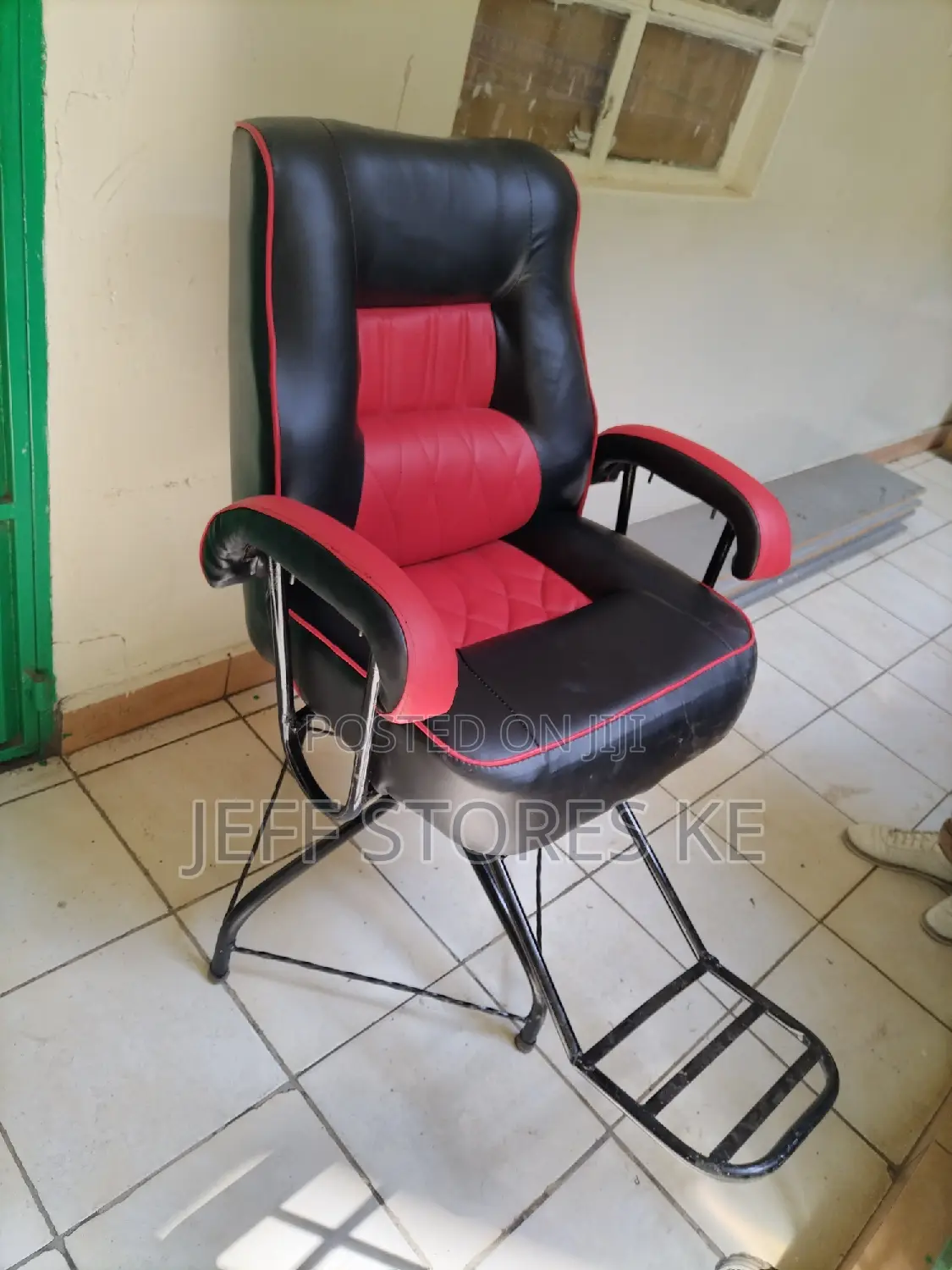 Simple Mini Local Barber Chair