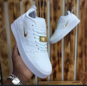 Nike Tiempo