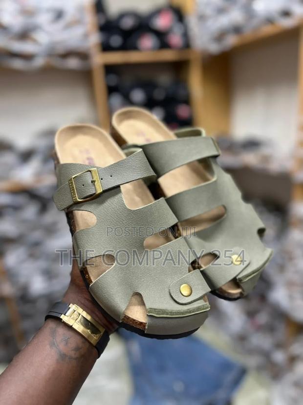 Unisex Open Sandals Available - thumbnail 3