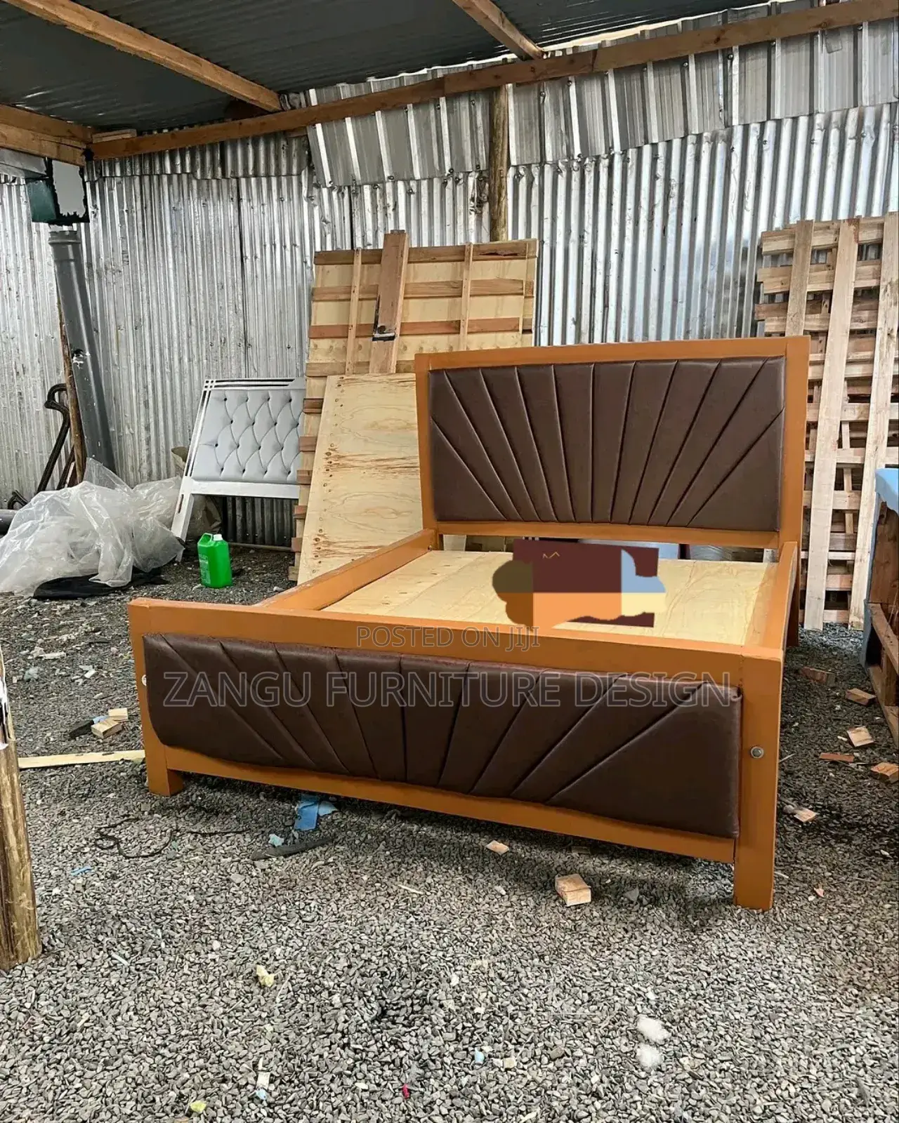 Mocket Bed