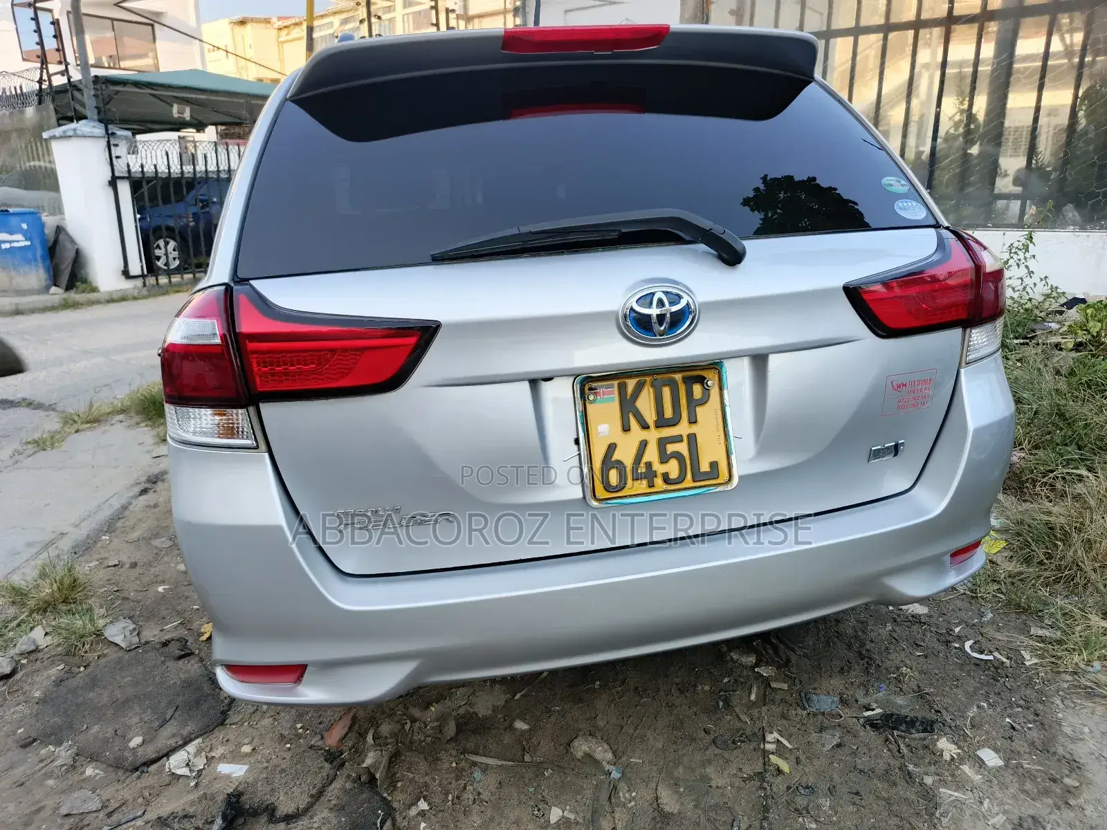 Toyota Corolla Fielder 2017 Silver