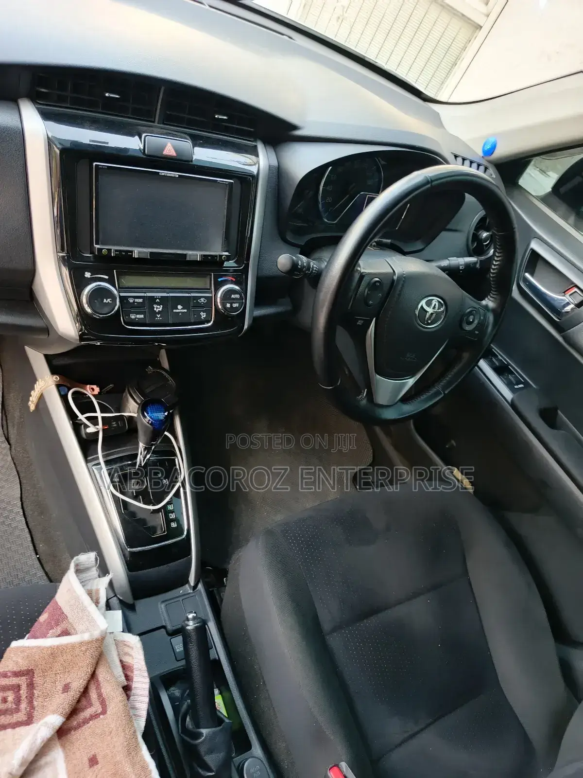 Toyota Corolla Fielder 2017 Silver