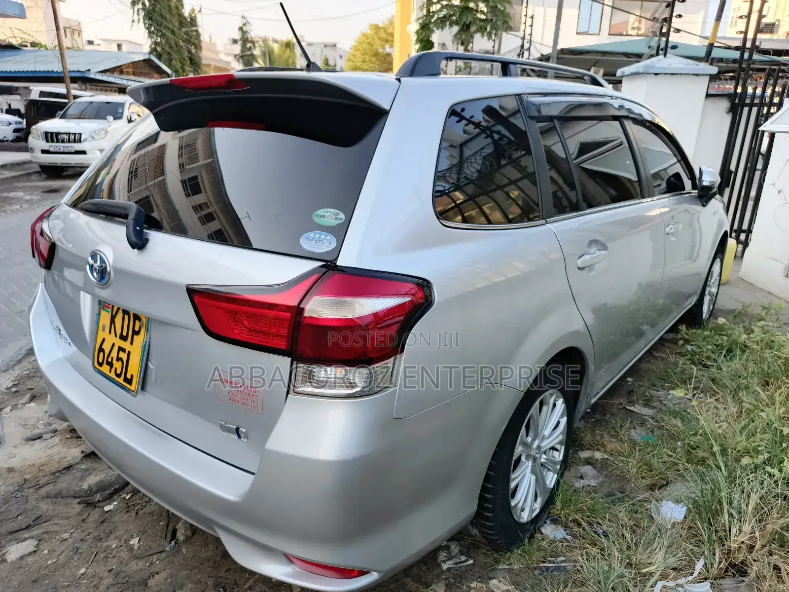 Toyota Corolla Fielder 2017 Silver