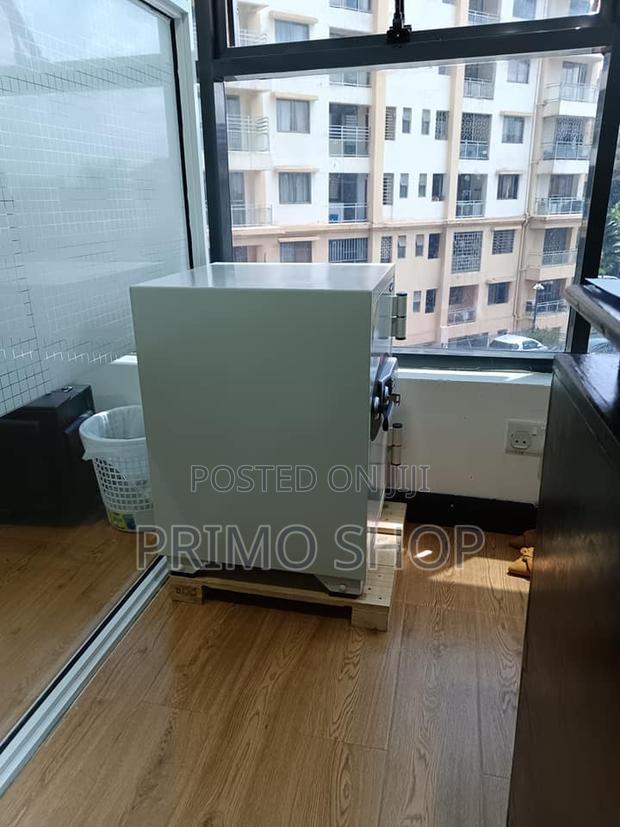 Fireproof Safe; 50kgs Diplomats Digital Safe Box in White - thumbnail 3