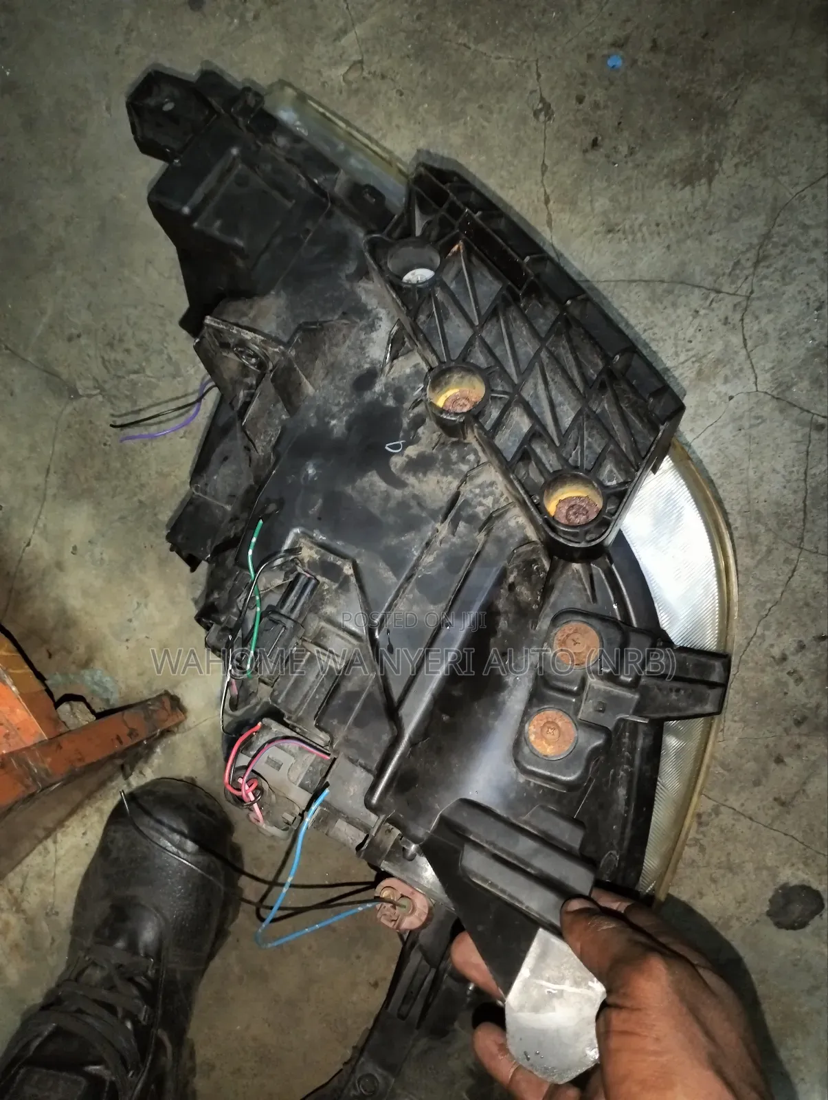 Headlight for Wing Road