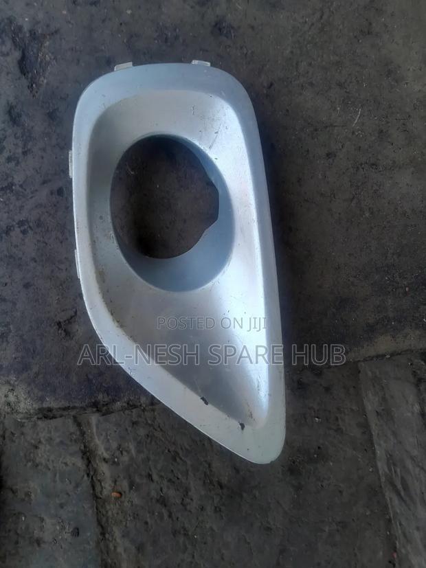 Subaru Legacy Bp Fog Light Cover - main view