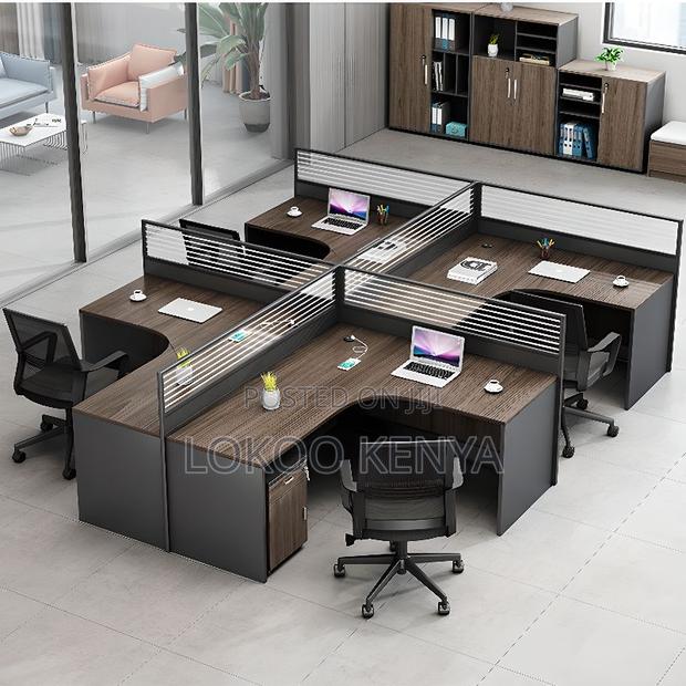 Workstation ;4-Way Modular Curved Workstation