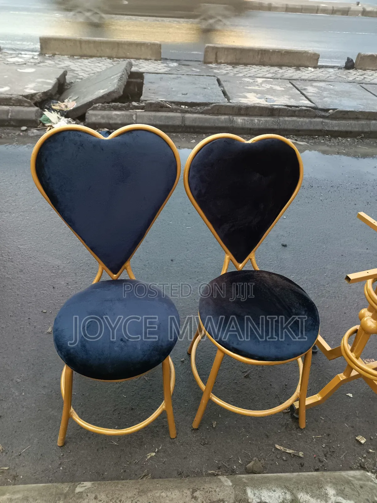 Manicure Love Seats, Black 