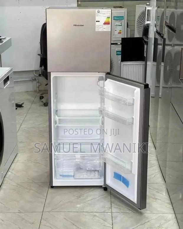 Hisense 205l Double Door Refrigerator