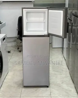 Hisense 205l Double Door Refrigerator